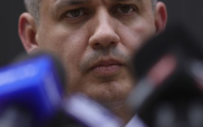 Tomac, discuții la vârf. Neagă plecarea din Parlament