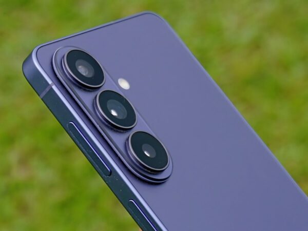 Samsung S27: Primele dovezi despre noul flagship compact