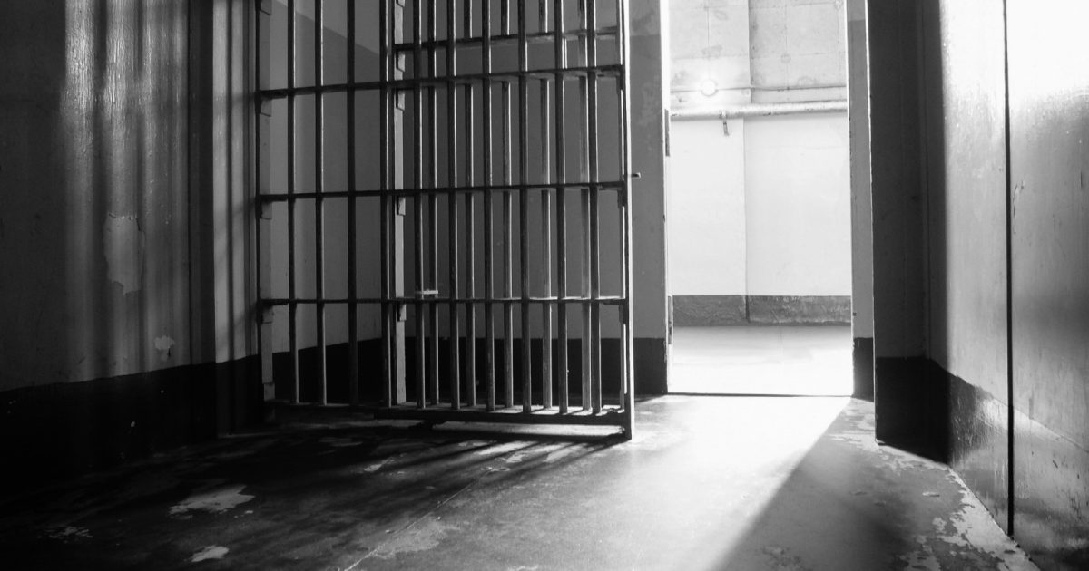 Moldovean acuzat de triplă crimă, liber din Iași. Aventura pe frontul din Ucraina