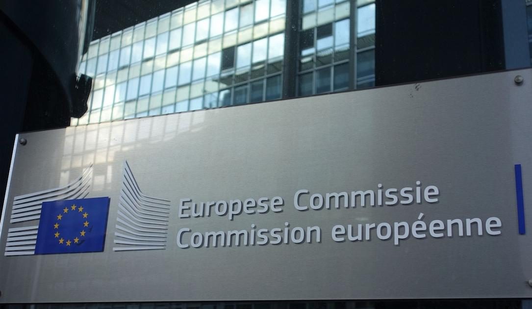Comisia Europeană dă undă verde aidom lur for România