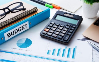 Sănătatea, pe UMBRE: Banii pensionarilor și erorile FNUASS