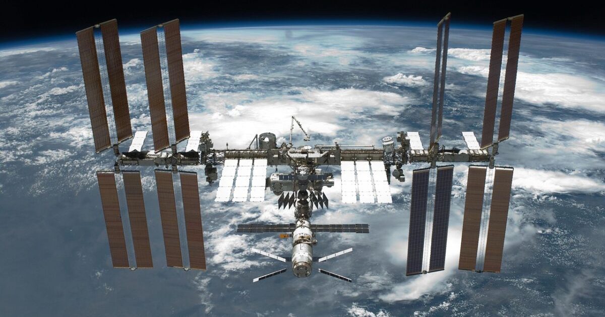ISS: Prăbușire controlată pe Pământ, risc de catastrofă