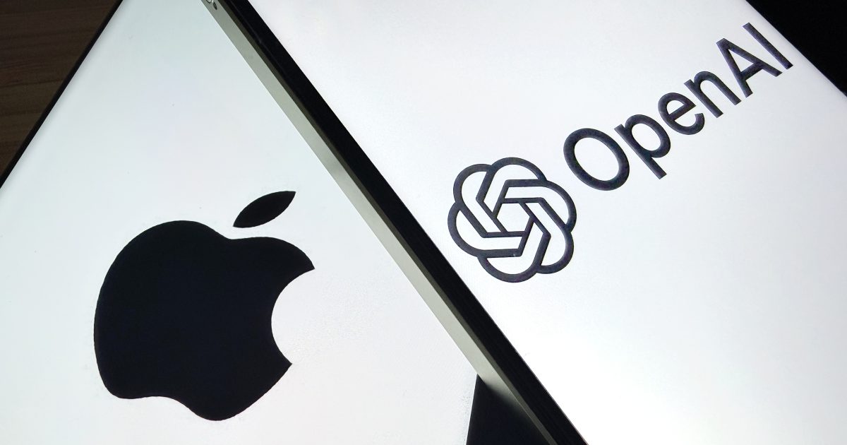 Apple vs OpenAI: Furt de tehnologie în războiul AI
