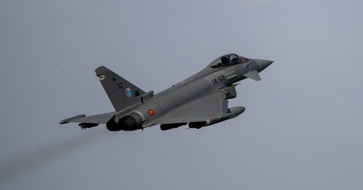 RO-Alert în Tulcea: Radarele MApN au detectat un grup de drone lângă Insula Șerpilor. Două avioane Eurofighter, ridicate de la sol