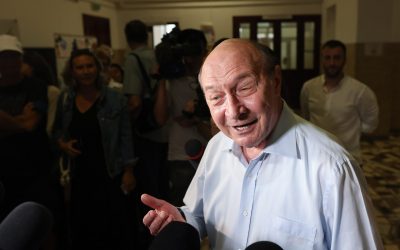 Băsescu, despre AUR: „Simion își bate joc de ei”