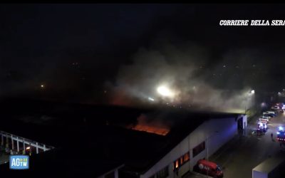 Incendiu la Bartolini Milano: Explozii urmate de fum dens pe caniculă