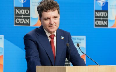 Nicușor Dan cu liderii NATO: Unde au stat președintele și partenera