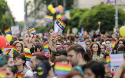 Oradea Pride: Jandarii au amendat, marșul a început