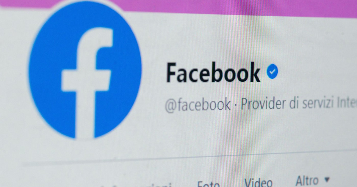 Facebook, picat global duminică dimineață. Desktopul, nefuncțional