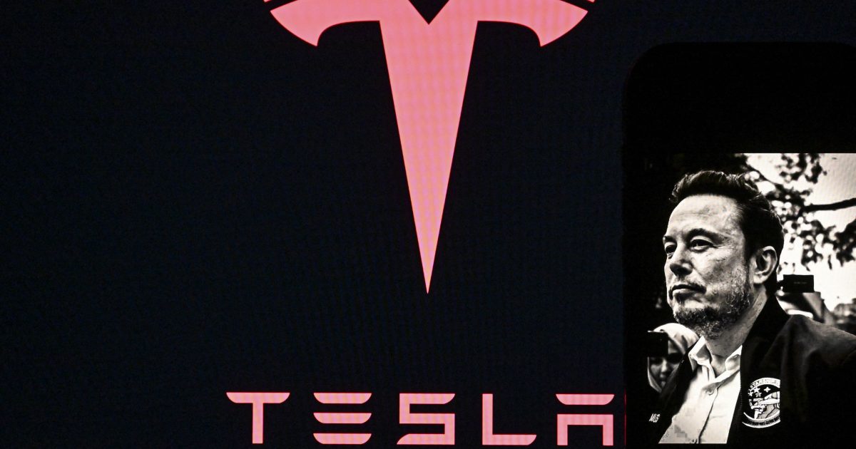 Tesla: Profitul surpriză în scădere cu 17% în trimestrul II