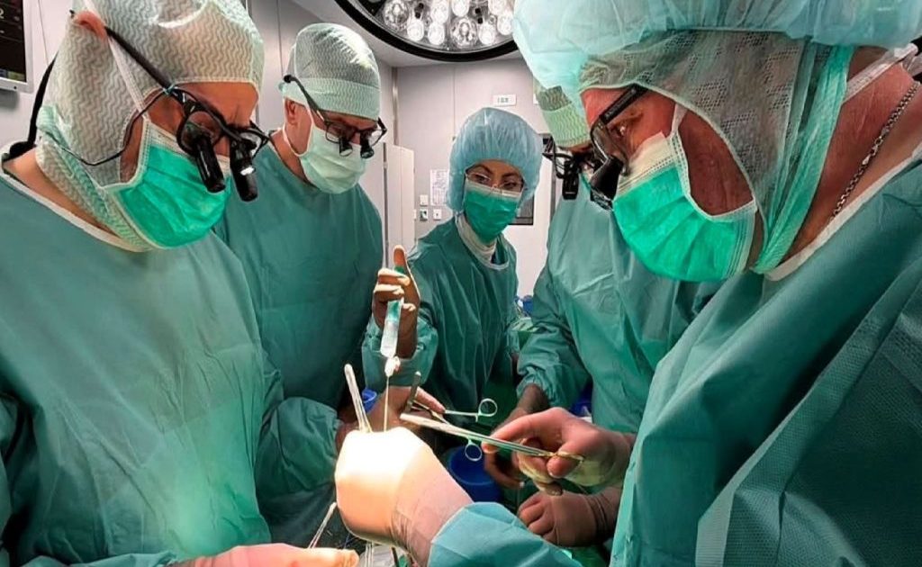 Iași: Primul transplant cardiac salvează un bărbat de 44 de ani