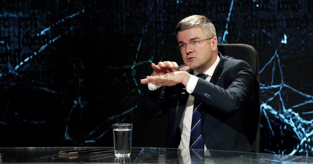 Ministrul Economiei acuză trădare în guvern