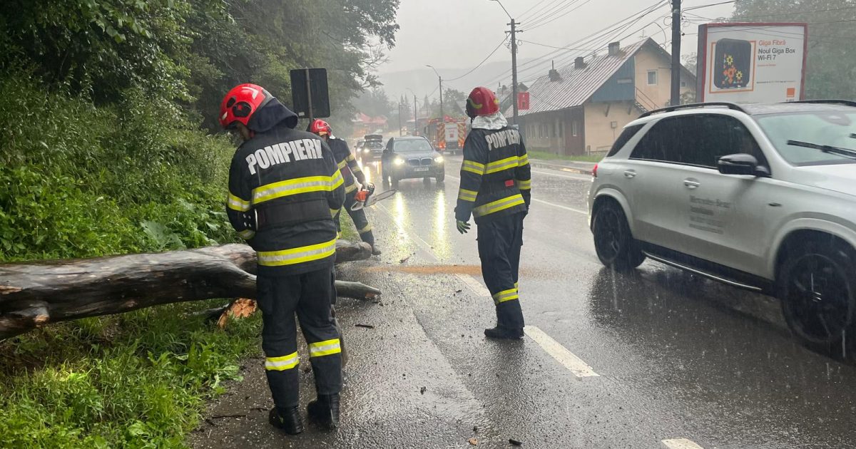 Inundații STOP: 29 de localități afectate, autoritățile intervin