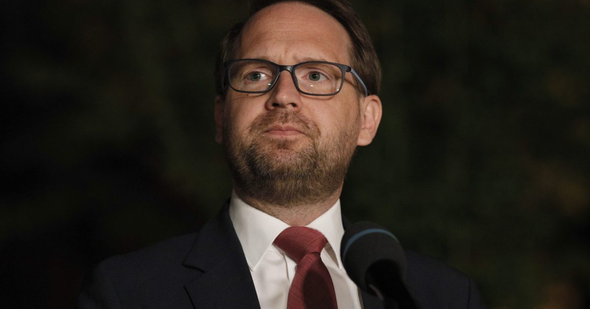 Lider de partid, despre Pahonțu: „Trebuie să răspundă”