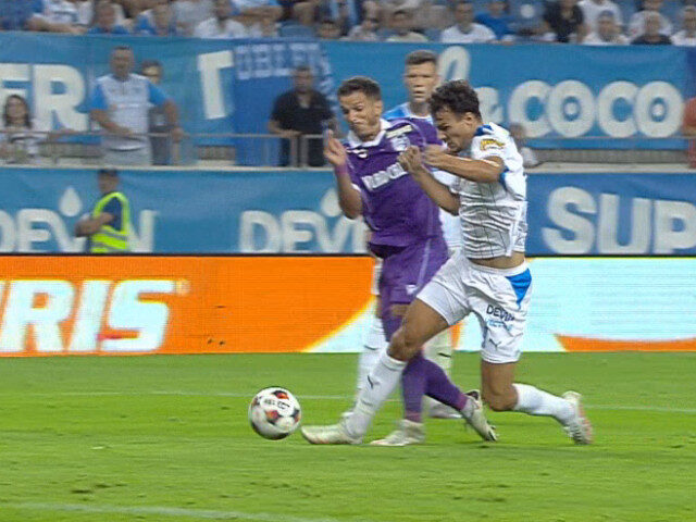 Craiova a cerut penalty! Ce arată reluările în meciul cu FC Argeș