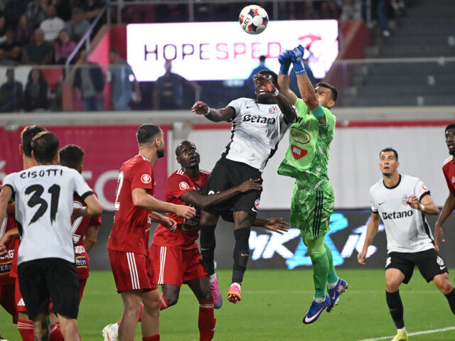 FCSB își ia o nouă „stâncă” pe teren