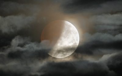 Eclipsă Lună 28 august 2026: Când începe și în România