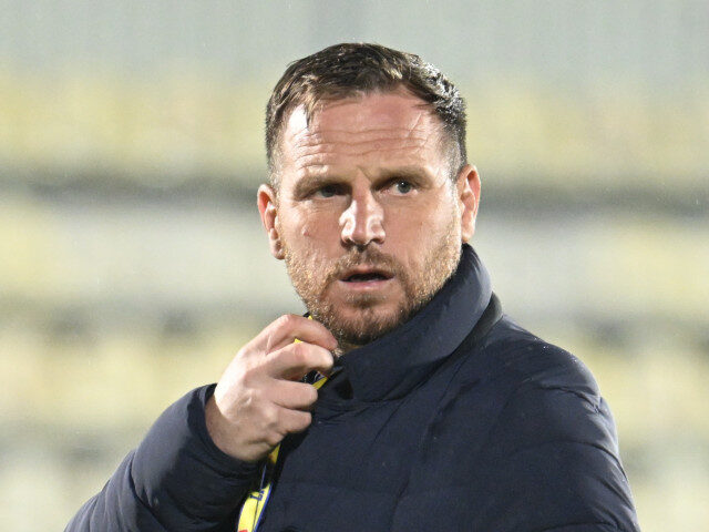 FCSB-UTA Arad: Meci în afara Bucureștiului, gazon impecabil