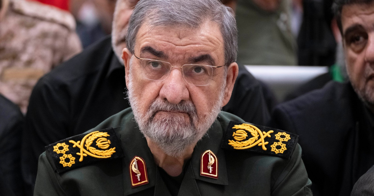 Gardă veche la putere: Comandant militar, mâna dreaptă a lui Khamenei