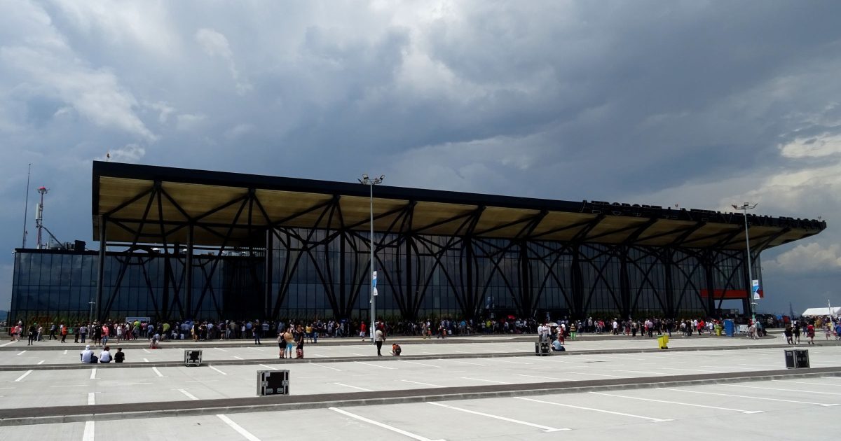 Aeroportul nou: Un milion de pasageri în premieră