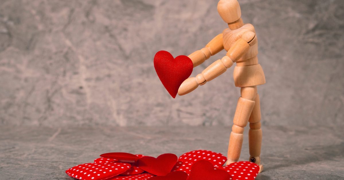 Copilăria, busola iubirii de-adult. Psihologul care ne-a schimbat viziunea