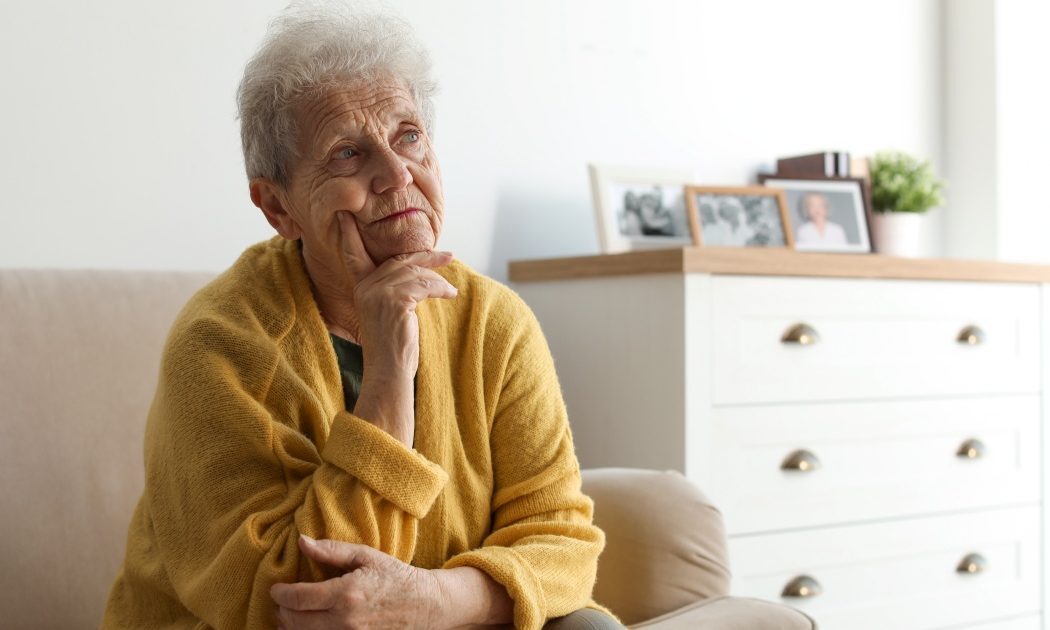 Riscul de demență: 3 obiceiuri periculoase după 45 de ani