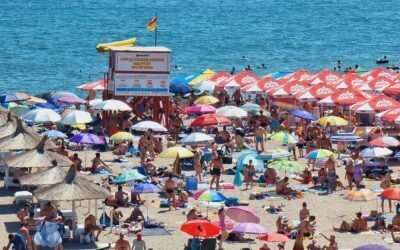 Litoralul românesc, plin și-n septembrie. Prețuri cazare post-sezon