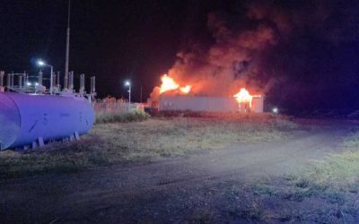 Incendiu la Stâlpu, Buzău: Explozie la hala de baterii electrice