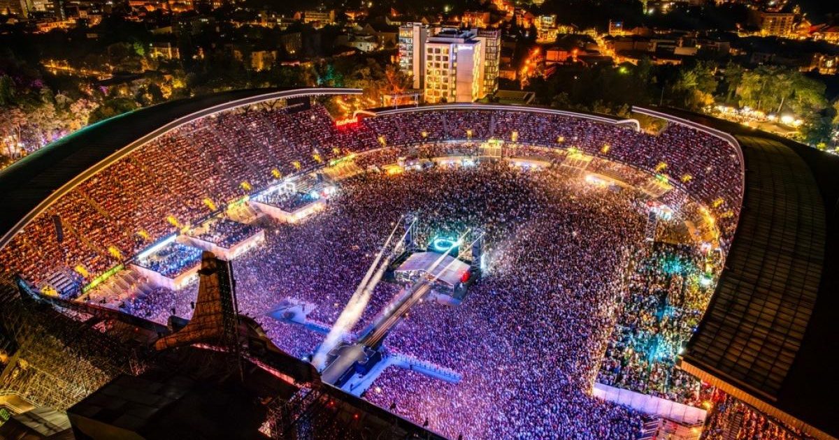 IQOS la UNTOLD 2026: Inspirație, creativitate și expresie personală