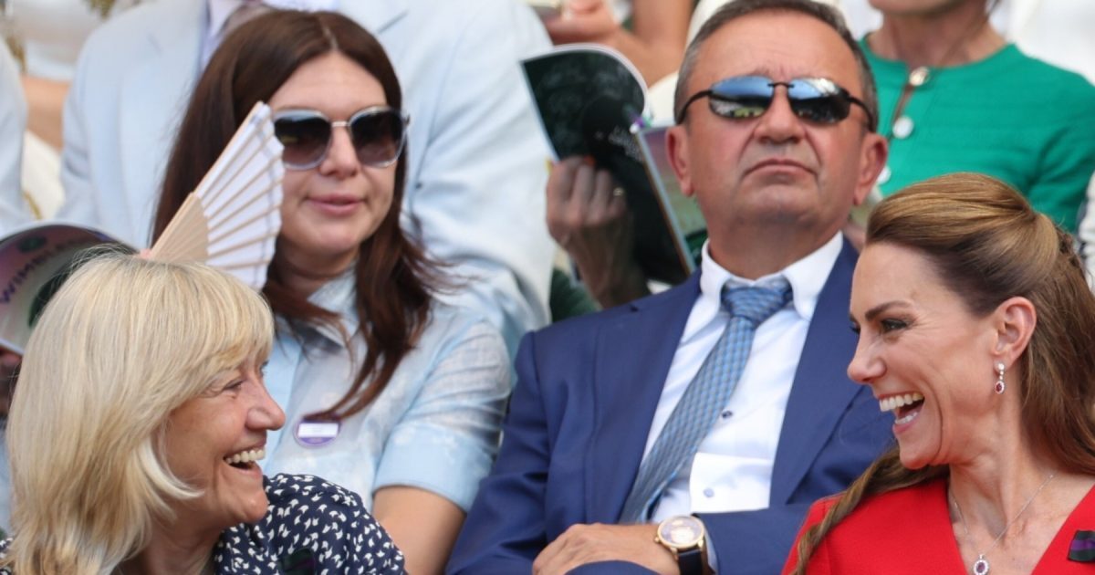 Halep, la afacerile lui Toni: „Mințile slabe discută oameni”