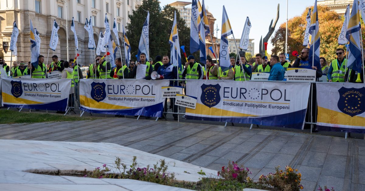 Poliția Capitalei, succes digital: Mai puțină birocrație