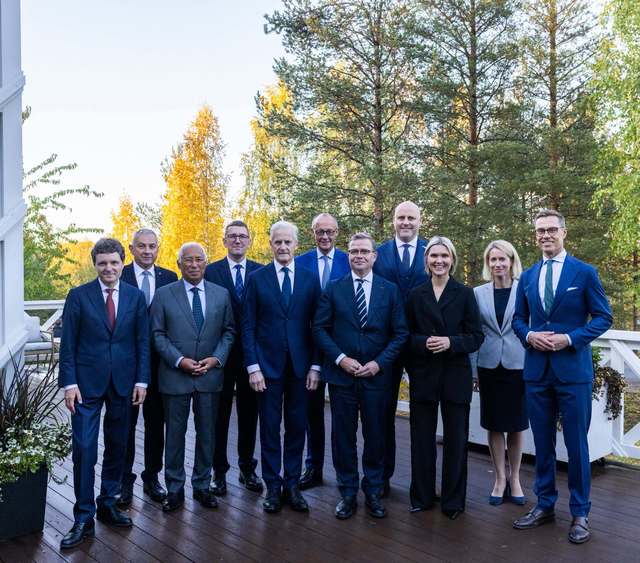 Nicuşor Dan la bază militară din Finlanda. Întâlniri de lucru