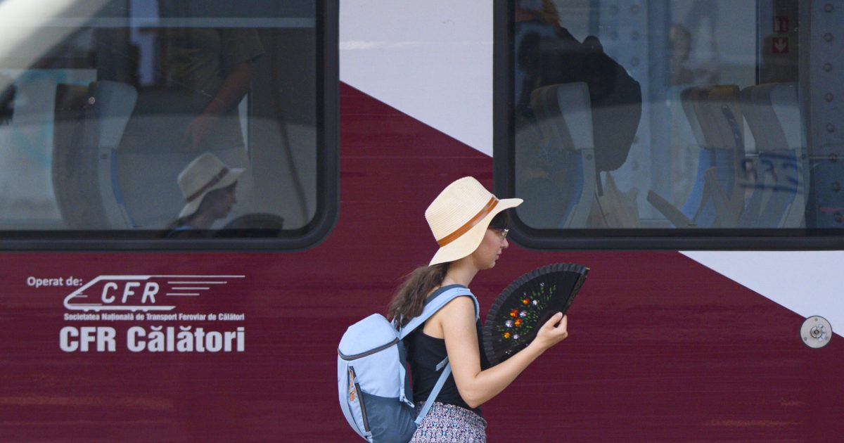 Trafic feroviar blocat: Trenuri afectate între Mogoșoaia și Henri Coandă