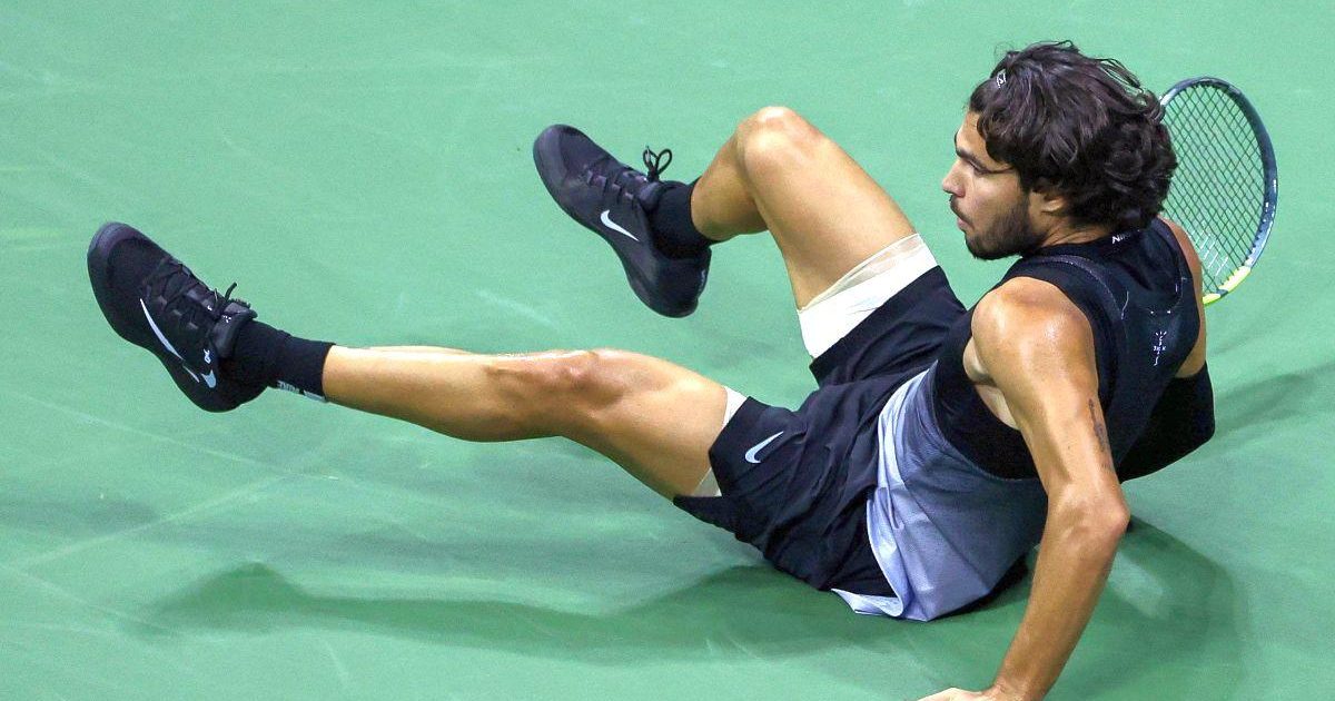 Carlos Alcaraz părăsește US Open în „sferturi”, după un duel memorabil! Urmează o semifinală 100% americană
