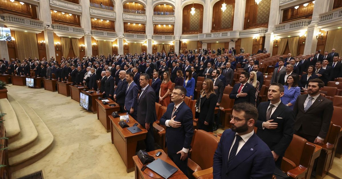 Legea Partidelor, amendă la democrație