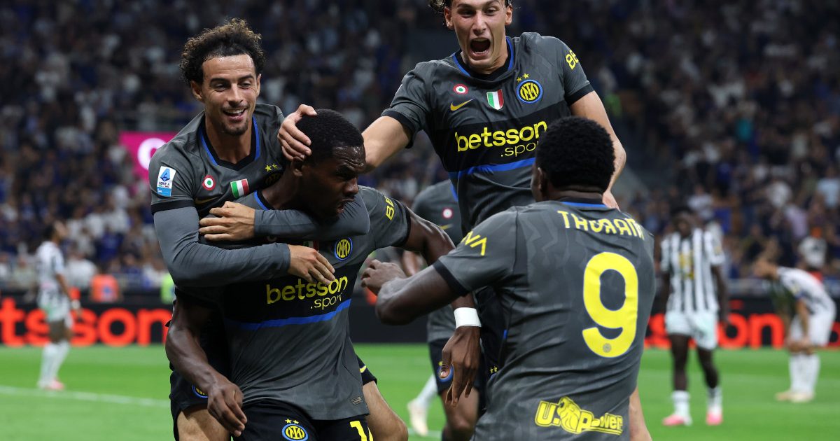 MILAN, ITALY - SEPTEMBER 14: Ange-Yoan Bonny of FC Internazionale Milano celebrates scoring his team’s fifth goal with teammates Curtis Jones, Marcus Thuram and Francesco Pio Esposito during the Serie A match between FC Internazionale and Udinese Calcio at Stadio Giuseppe Meazza on September 14, 2026 in Milan, Italy. (Photo by Claudio Villa/Getty Images)