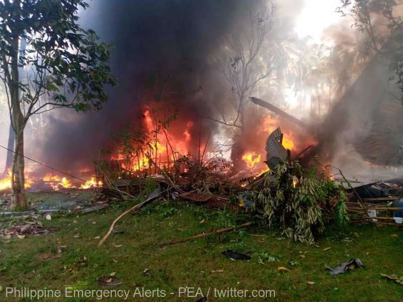 Avion de vânătoare grecesc, prăbușit spectaculos lângă Atena