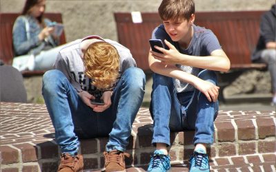 Copiii din UE, interziși pe rețelele sociale sub 15 ani