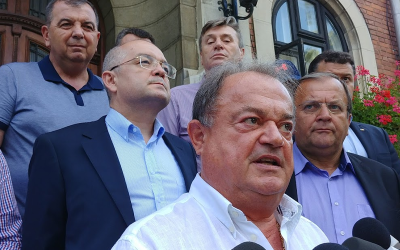 PNL cere premier „azi-mâine”. Cine scapă de scăderea din sondaje
