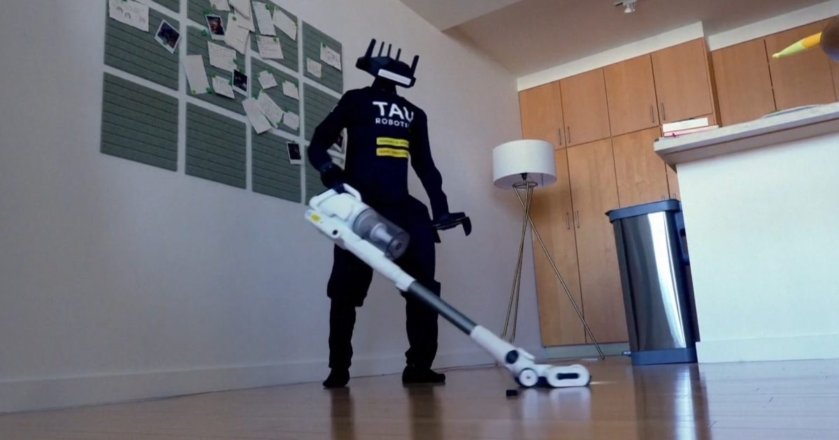 Robotul-menajeră intră în case: Cât costă și ce face această „ajutoră”