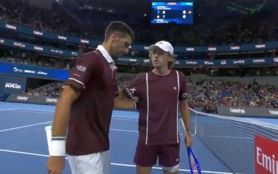 Djokovic campion la Beijing, adversarul abandonează