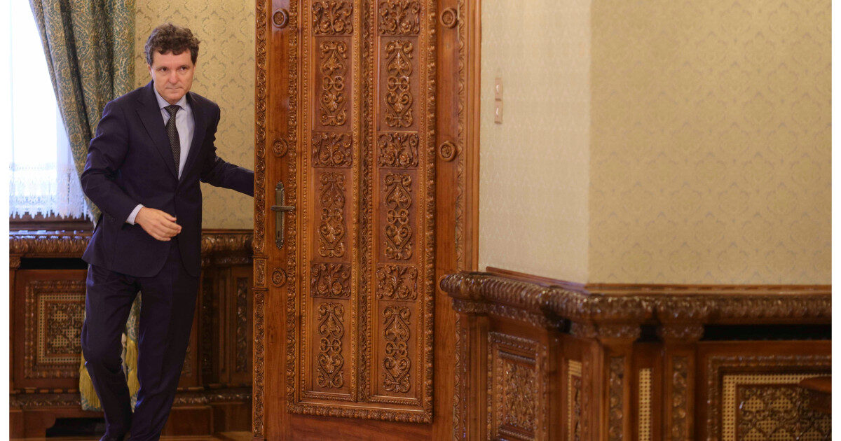 Cotroceni: Noi consultări pentru Premier. Programul zilei